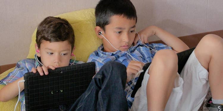 5 Reasons Why Your ELLs Will Love Raz-Plus and...